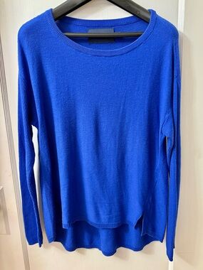 CALVIN KLEIN JEANS BRIGHT BLUE THIN KNIT SWEATER